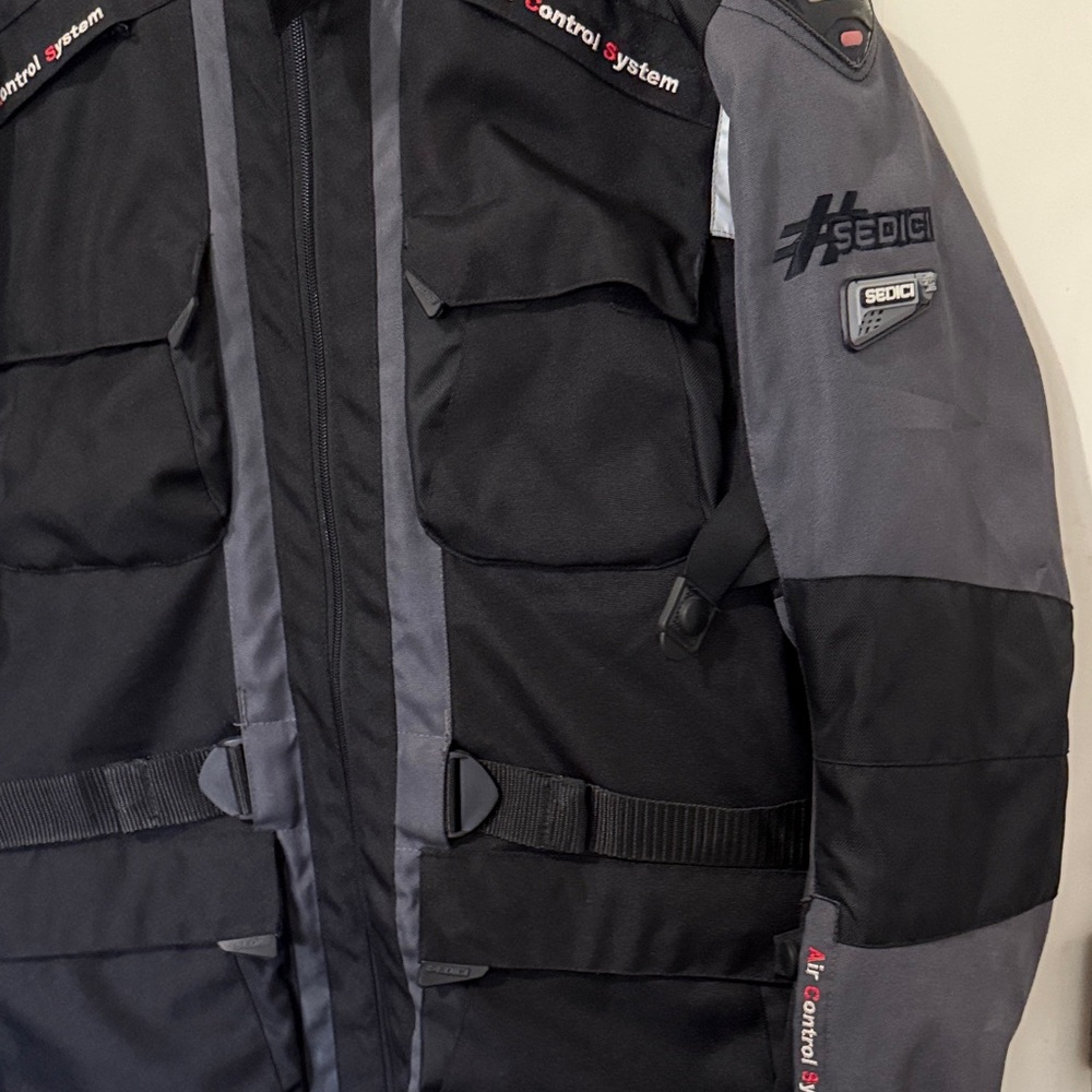 Heated Performance Jacket - Black and Gray - Picture 9 of 17